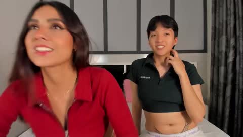 Eva Short hair girl  - Victoria Long red hair online show from 7, 1, 2026