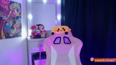       Independent model online show from 28, 10, 2025