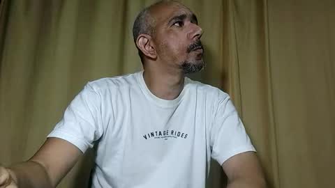 sweetcuervo independent model online show from 4, 4, 2026