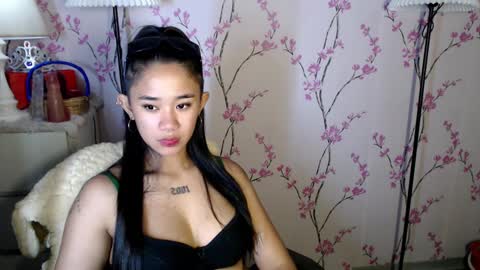 Snapshot of sweetdannica chatting on 6, 1, 2025 Danni online show from 6, 1, 2025
