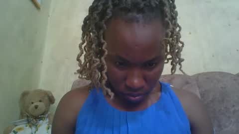 sweetdiva2012 online show from 9, 1, 2025