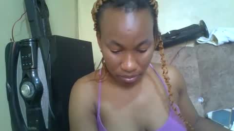 sweetdiva2012 online show from 20, 9, 2025