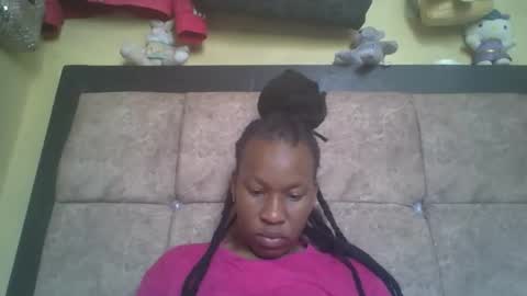 sweetdiva2012 online show from 15, 11, 2025