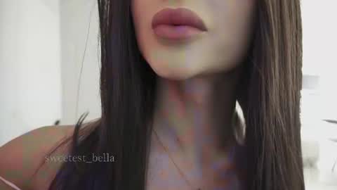 Snapshot of sweetest_bella chatting on 17, 6, 2026 Bella online show from 17, 6, 2026