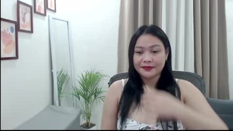 Snapshot of sweetestsmile_ chatting on 1, 3, 2025 Khaye online show from 1, 3, 2025