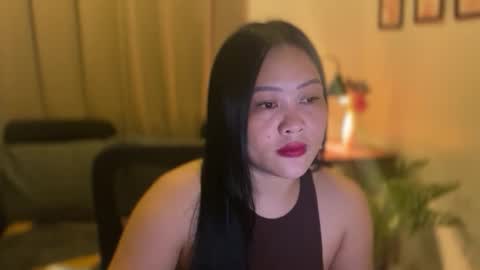 Snapshot of sweetestsmile_ chatting on 1, 11, 2025 Khaye online show from 1, 11, 2025