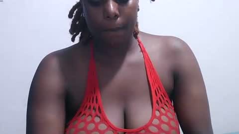 Snapshot of sweetgal11 chatting on 5, 10, 2025 sweetgal11 online show from 5, 10, 2025