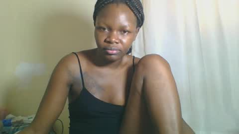 Snapshot of sweetgal2025 chatting on 15, 6, 2026 EUNICE online show from 15, 6, 2026