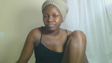 Snapshot of sweetgal2025 chatting on 20, 6, 2026 EUNICE online show from 20, 6, 2026