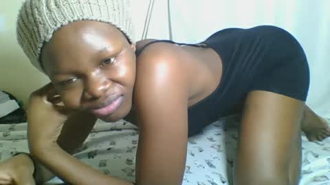 Snapshot of sweetgal2025 chatting on 20, 6, 2026 EUNICE online show from 20, 6, 2026
