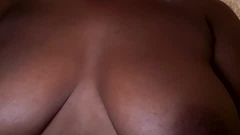 Snapshot of sweetgirl23232 chatting on 11, 1, 2025 Sandy online show from 11, 1, 2025
