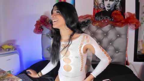 Snapshot of sweethnohemy chatting on 18, 12, 2024 Catalina online show from 18, 12, 2024