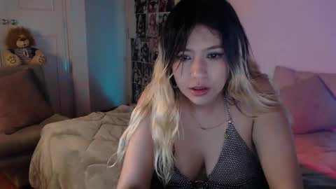 Snapshot of sweethotsin_sexy69 chatting on 19, 1, 2025 online show from 19, 1, 2025
