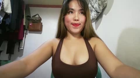 Snapshot of sweetie_trishiaxx chatting on 8, 5, 2026 Your GoodGirlSweet trish online show from 8, 5, 2026