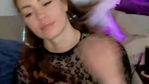 Daddy Babby Girl online show from 25, 2, 2026