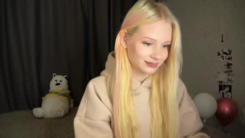 sweetie Lisa3 online show from 24, 12, 2024