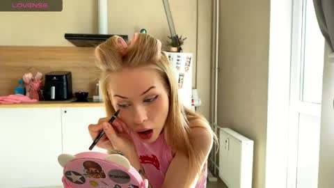 sweetie Lisa3 online show from 20, 5, 2026