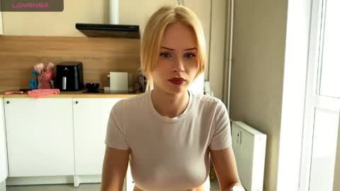 sweetie Lisa3 online show from 21, 5, 2026