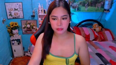 Nicole online show from 27, 1, 2025