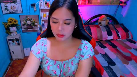 Nicole online show from 1, 3, 2025