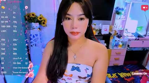 Nicole online show from 25, 11, 2025