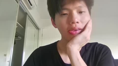 Snapshot of sweetiepuppy421 chatting on 20, 12, 2025 sweetiepuppy421 online show from 20, 12, 2025