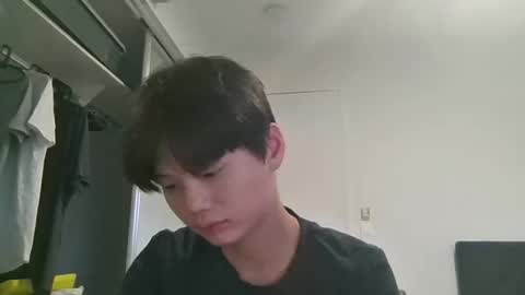 Snapshot of sweetiepuppy421 chatting on 12, 1, 2026 sweetiepuppy421 online show from 12, 1, 2026