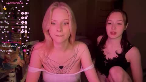 Eva and Lisa online show from 19, 9, 2025