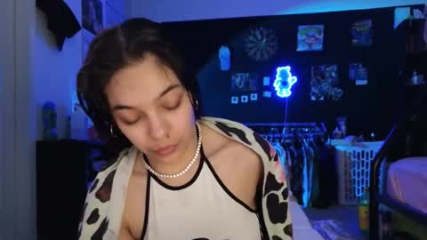 Blu Sweets online show from 2, 2, 2026