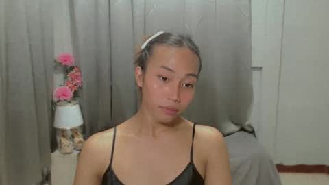 Snapshot of sweetiie_caren chatting on 7, 1, 2025 CAREN online show from 7, 1, 2025
