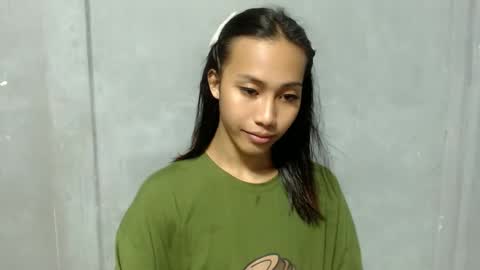 Snapshot of sweetiie_caren chatting on 11, 1, 2025 CAREN online show from 11, 1, 2025