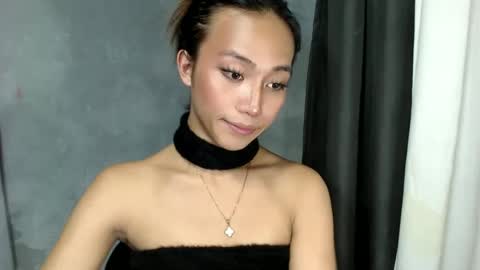 Snapshot of sweetiie_caren chatting on 19, 2, 2025 CAREN online show from 19, 2, 2025