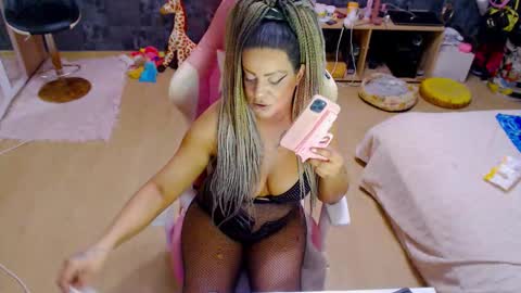 Snapshot of sweetjess022 chatting on 25, 9, 2025 jessica online show from 25, 9, 2025