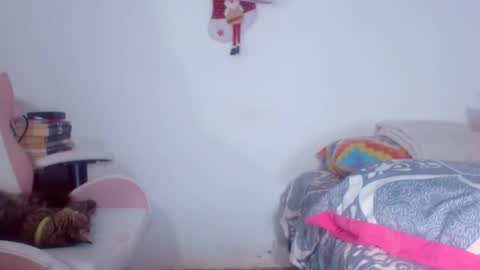 Snapshot of sweetkatik chatting on 26, 12, 2024 karen online show from 26, 12, 2024