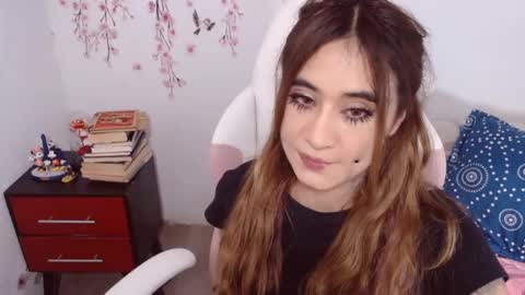 Snapshot of sweetkatik chatting on 19, 9, 2025 karen online show from 19, 9, 2025