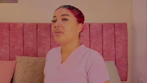 Snapshot of sweetkimmie_ chatting on 25, 4, 2026 Isabel online show from 25, 4, 2026
