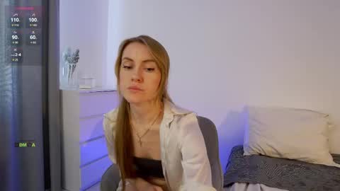 Snapshot of sweetkira1 chatting on 6, 3, 2025 SweetKira1 online show from 6, 3, 2025