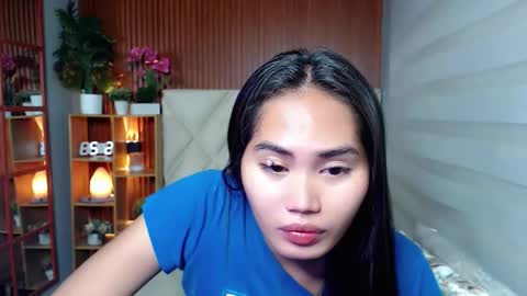 Snapshot of sweetladyboyx chatting on 2, 10, 2025 online show from 2, 10, 2025