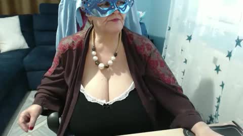 Snapshot of sweetladyrebeka chatting on 5, 4, 2026 Rebeka online show from 5, 4, 2026