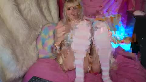 Snapshot of sweetlaumina chatting on 8, 1, 2025 Sweet Laumina online show from 8, 1, 2025