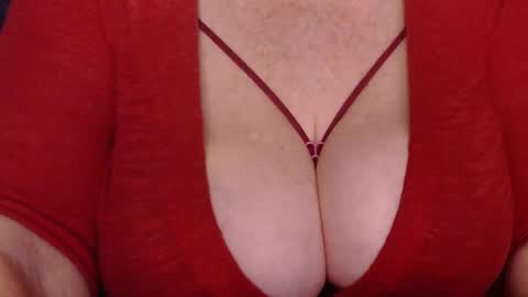 Snapshot of sweetli_angel chatting on 1, 10, 2025 sweetli_angel online show from 1, 10, 2025