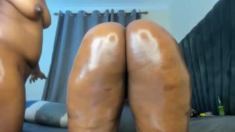 Snapshot of sweetlight_pie chatting on 21, 9, 2025 sweetlight_pie online show from 21, 9, 2025