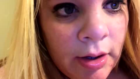 Lisa  online show from 4, 1, 2025