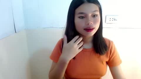Snapshot of sweetlovely_68 chatting on 11, 2, 2026 sweetlovely_68 online show from 11, 2, 2026