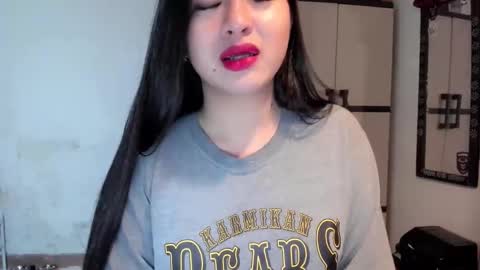 Zoe online show from 1, 1, 2025