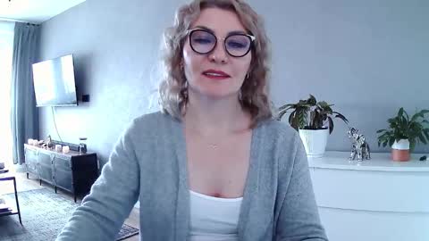 Snapshot of sweetmarthaaa chatting on 8, 2, 2026 sweetmarthaaa online show from 8, 2, 2026