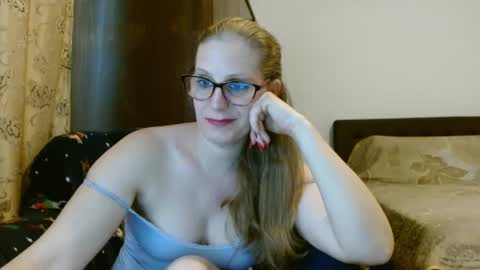 sweetmayaxoxo online show from 28, 2, 2025