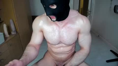 Snapshot of sweetmuscles_boy chatting on 20, 7, 2026 Lorenzo online show from 20, 7, 2026