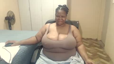 Snapshot of sweetnoziexxx chatting on 8, 5, 2026 sweetnoziexxx online show from 8, 5, 2026