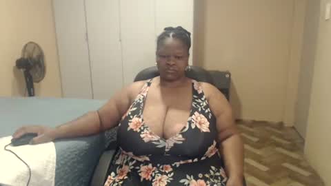 Snapshot of sweetnoziexxx chatting on 17, 5, 2026 sweetnoziexxx online show from 17, 5, 2026
